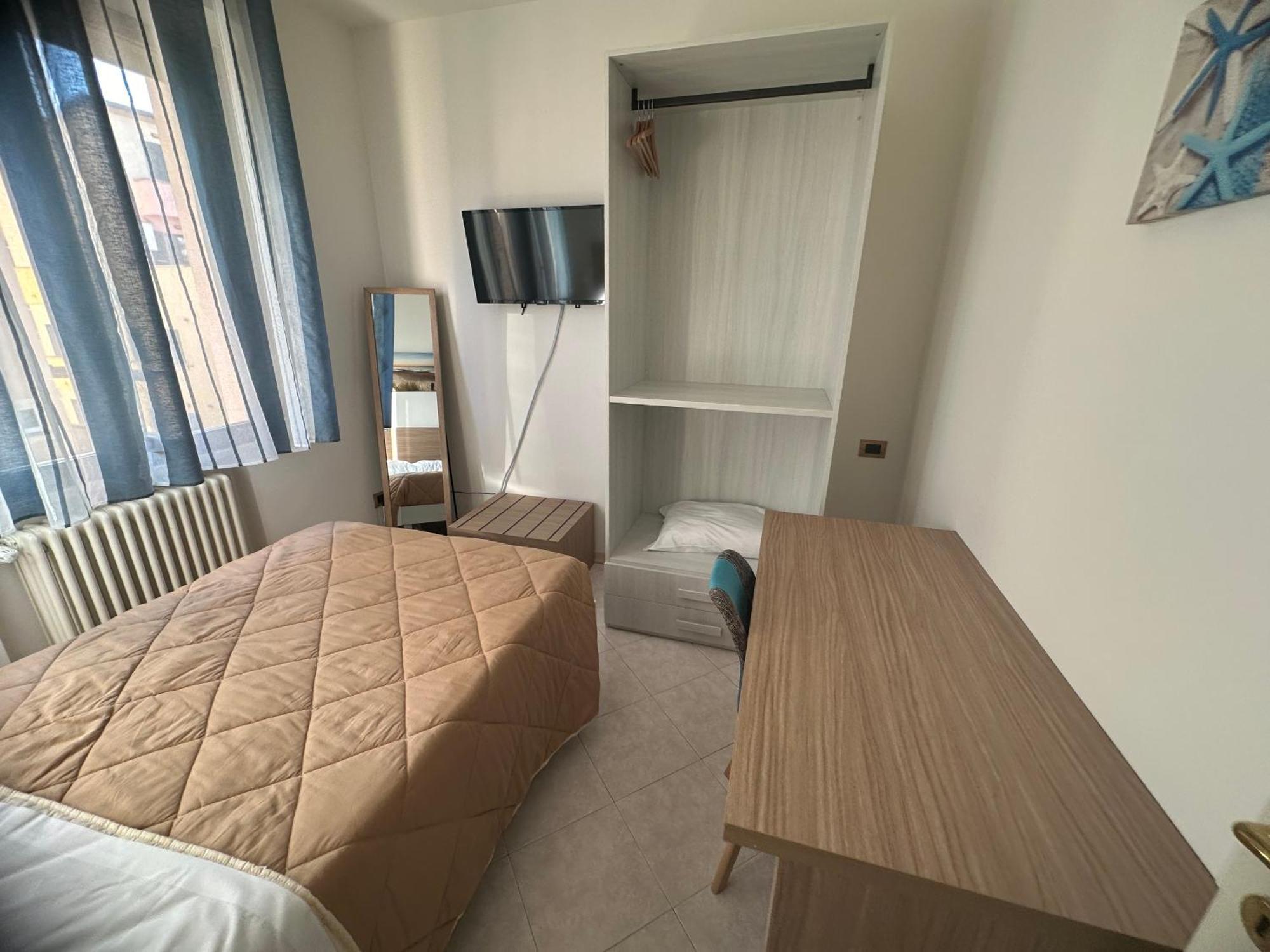 Beach House Holiday Apartments Rimini Exterior foto