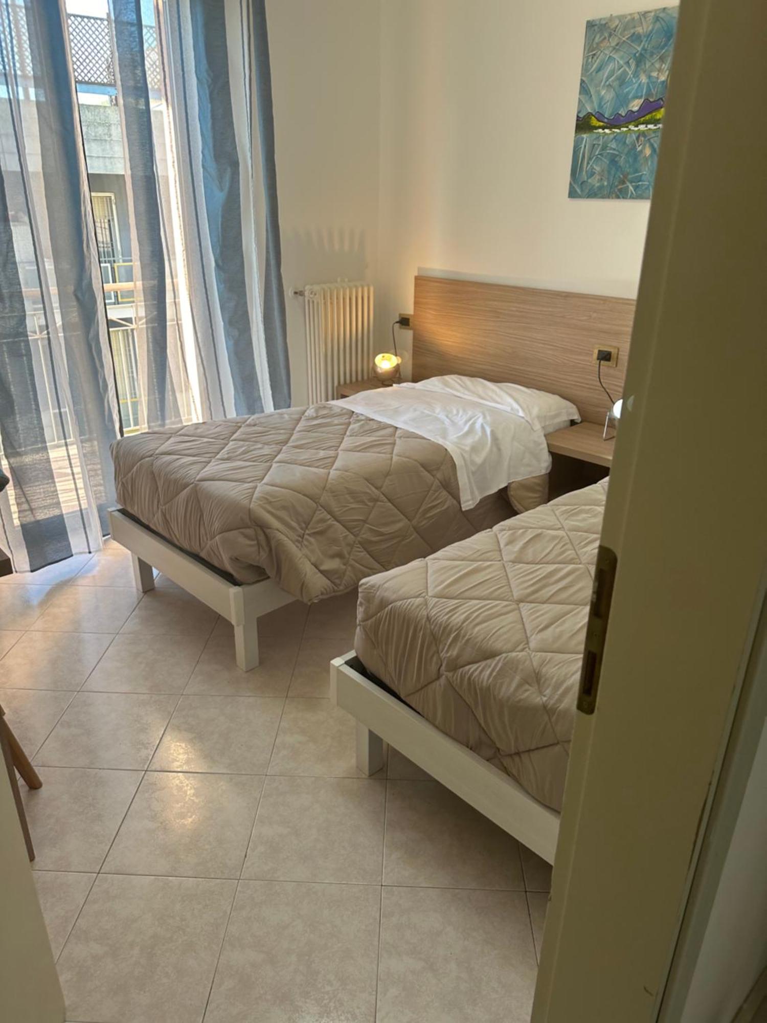 Beach House Holiday Apartments Rimini Exterior foto