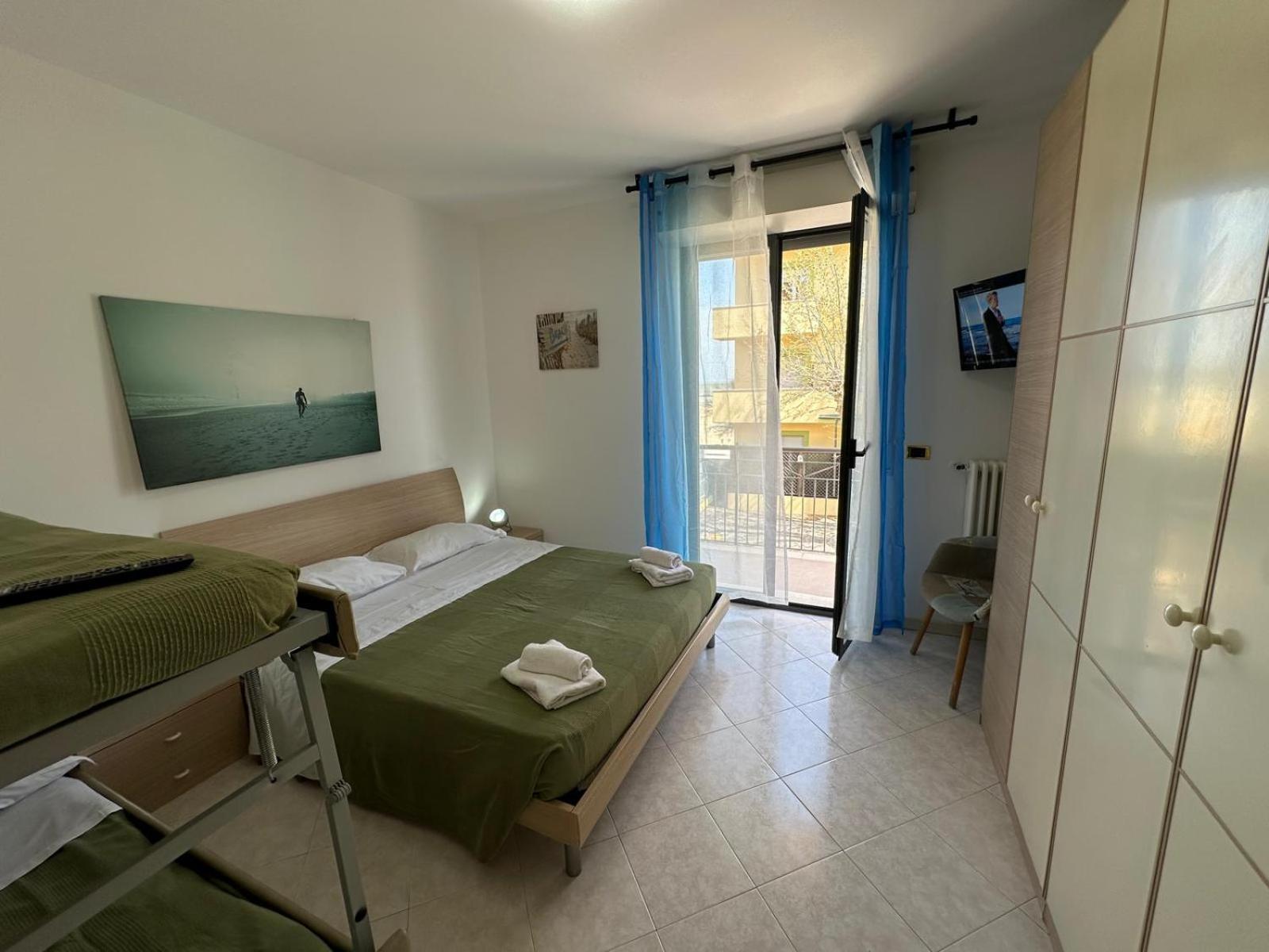 Beach House Holiday Apartments Rimini Exterior foto